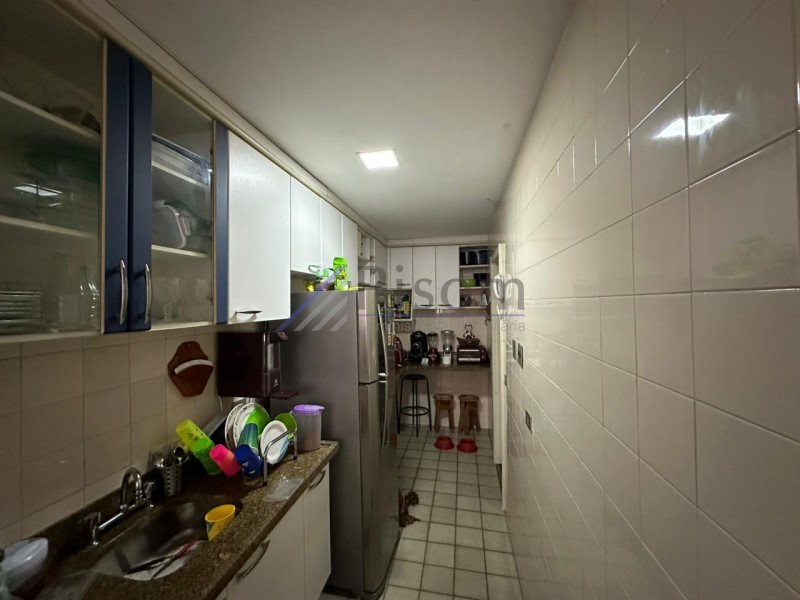 Apartamento à venda com 2 quartos, 70m² - Foto 6