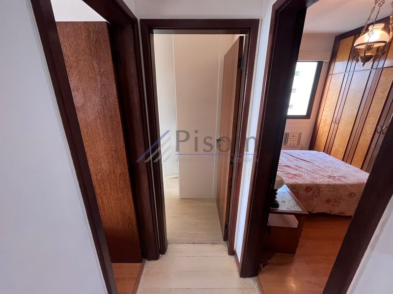 Apartamento para alugar com 3 quartos, 145m² - Foto 13