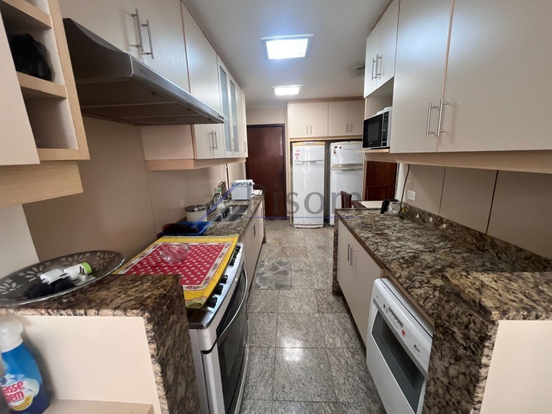 Apartamento para alugar com 3 quartos, 145m² - Foto 25