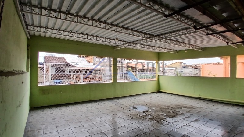 Casa à venda com 3 quartos, 130m² - Foto 37